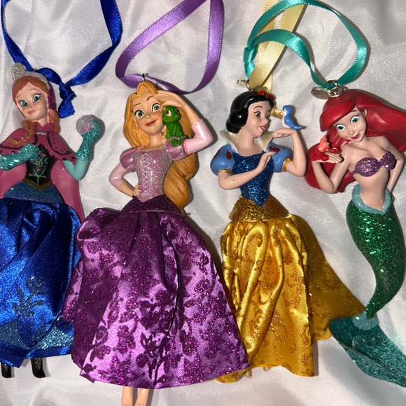 Disney Princess Sketchbook Ornament Set - Picture 2 of 5